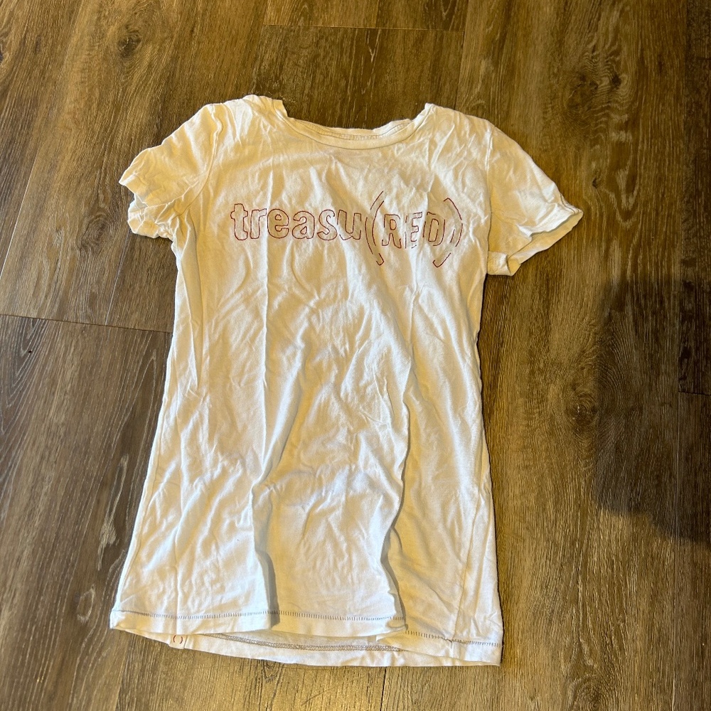 Vintage (red) T